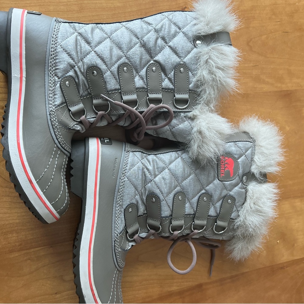 Sorel Joan of Artic snow boat size 9 1/2